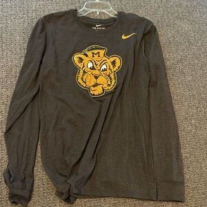 Nike Mizzou Missouri Tigers Womens small athletic Fit Swoosh Ling Sleeve Shirt